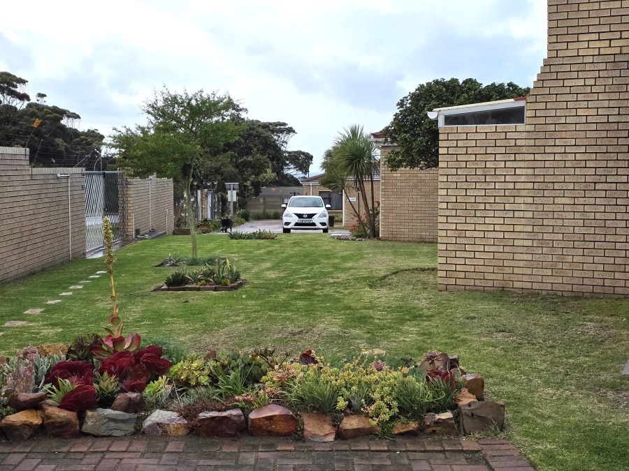 2 Bedroom Property for Sale in Jeffreys Bay Central Eastern Cape